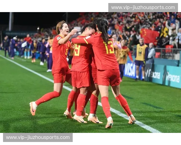 玫瑰再次绽放！中国女足对阵泰国：不仅仅是一场胜负，更是意志的巅峰较量